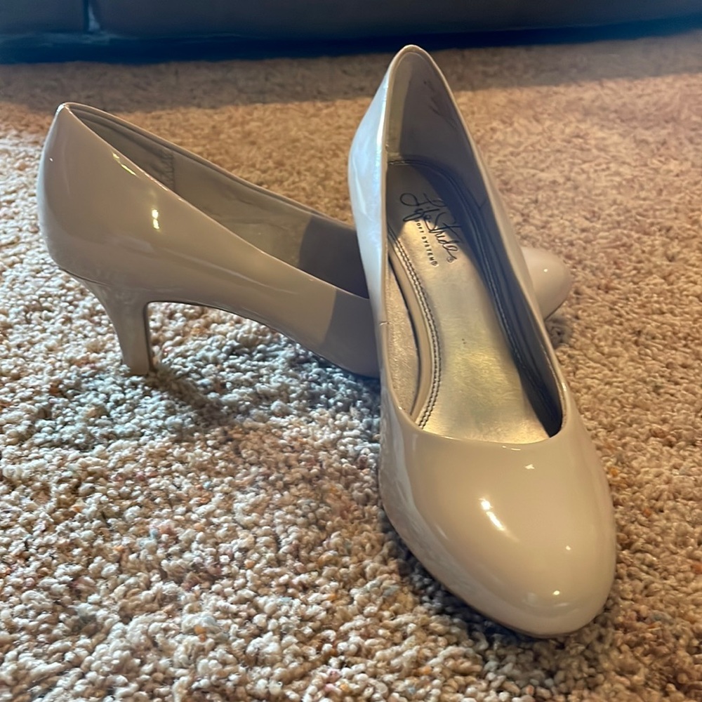 Life stride heel size 9.5
